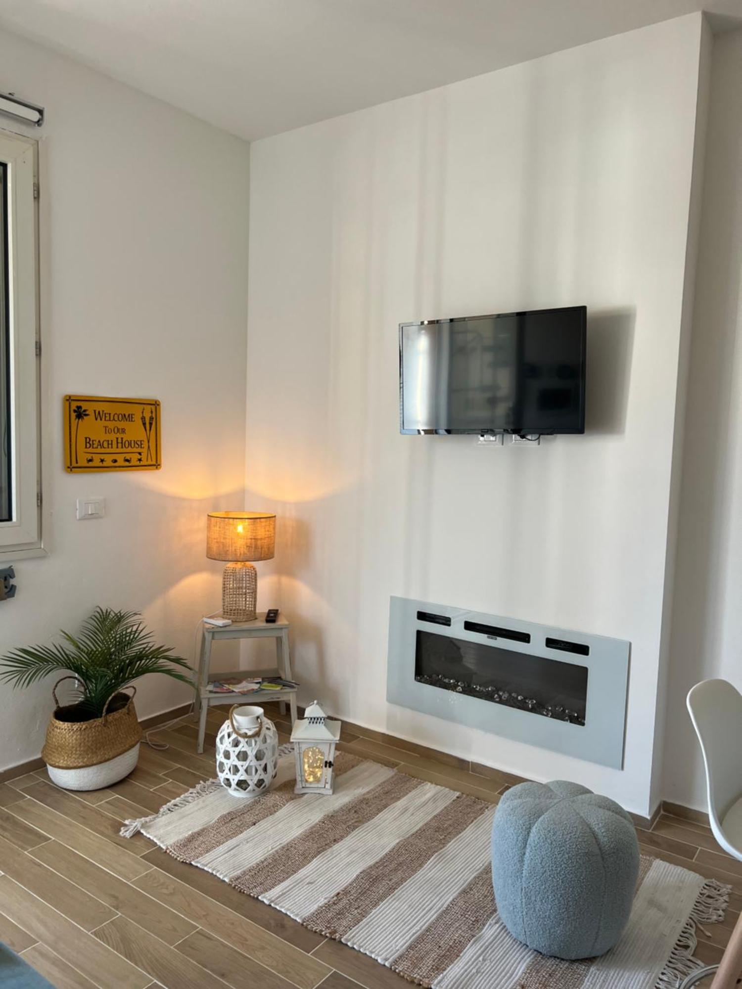Il Faro Beach House Marina Di Pisa Luaran gambar